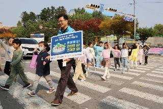 [현대제철 교통안전 캠페인 사진 6].jpg